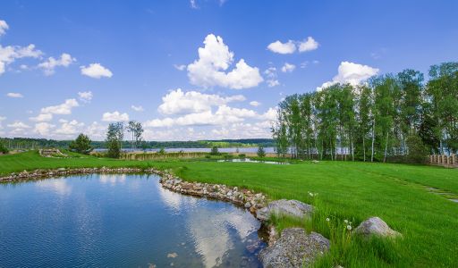 Вилла на берегу в поселке Пестово