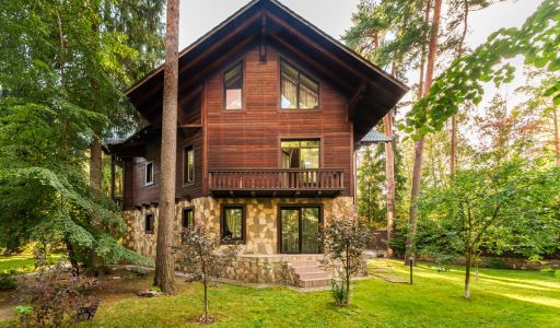 Дом в поселке Троицкое