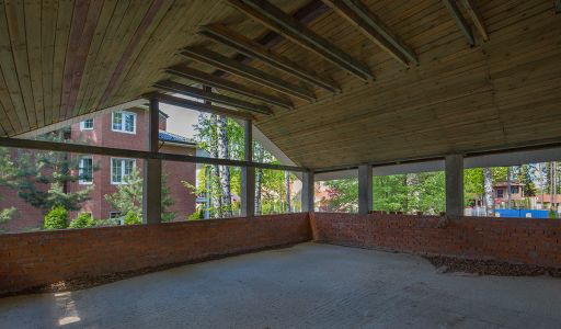 Дом под отделку в поселке Дубрава