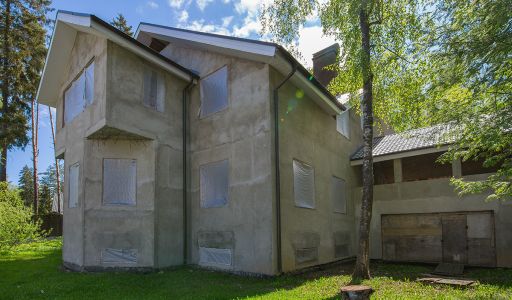 Дом под отделку в поселке Дубрава