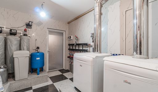 Дом в п Большая Черная