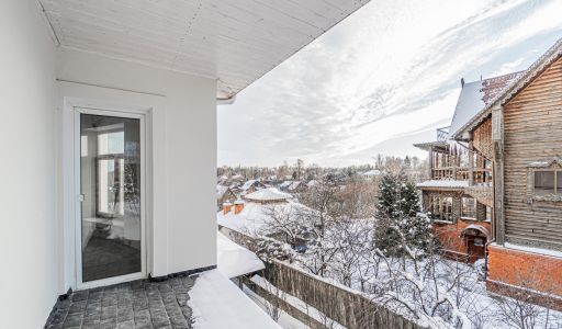 Дом в п Большая Черная