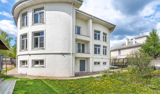 Дом в п Большая Черная