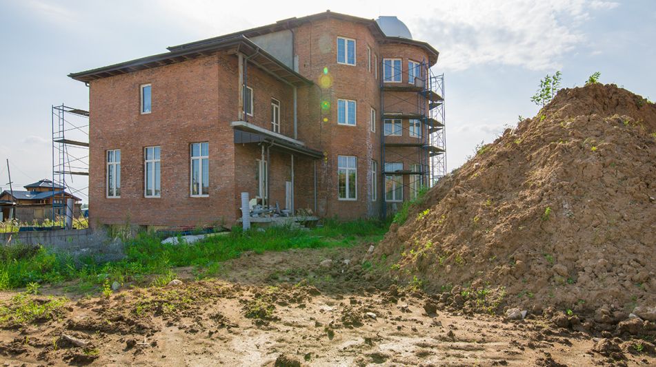 Шикарная усадьба в поселке Аврора