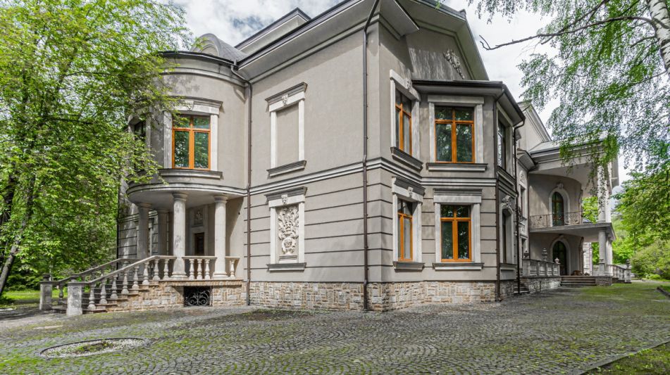Усадьба в Лосино-Петровское