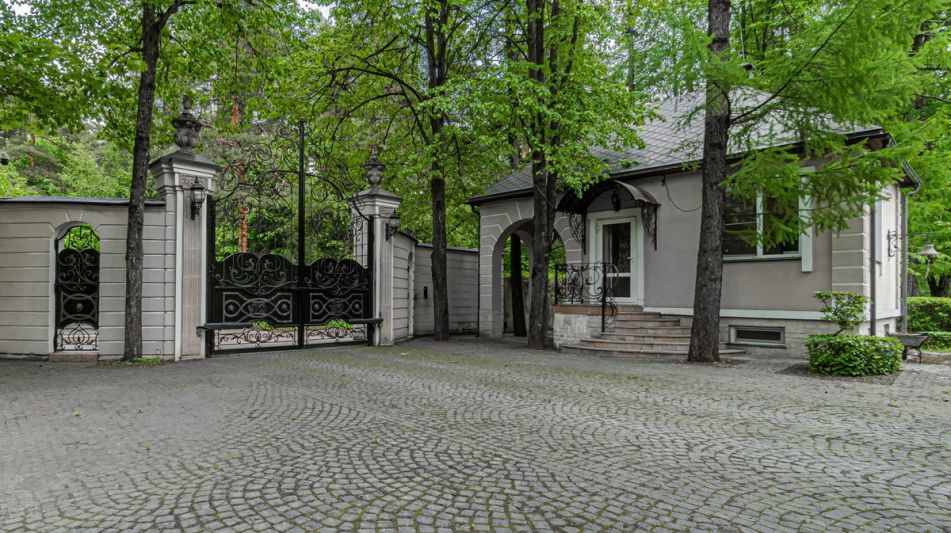 Усадьба в Лосино-Петровское