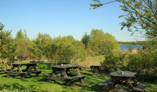 Усадьба на берегу оз. Селигер