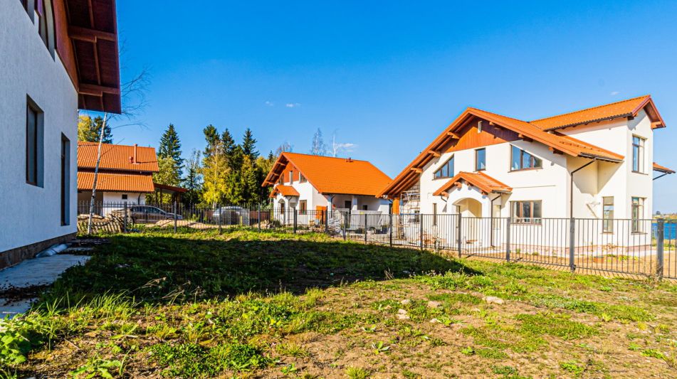Дом у озера в КП Спас-Каменка