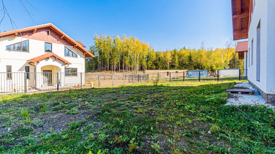 Дом у озера в КП Спас-Каменка