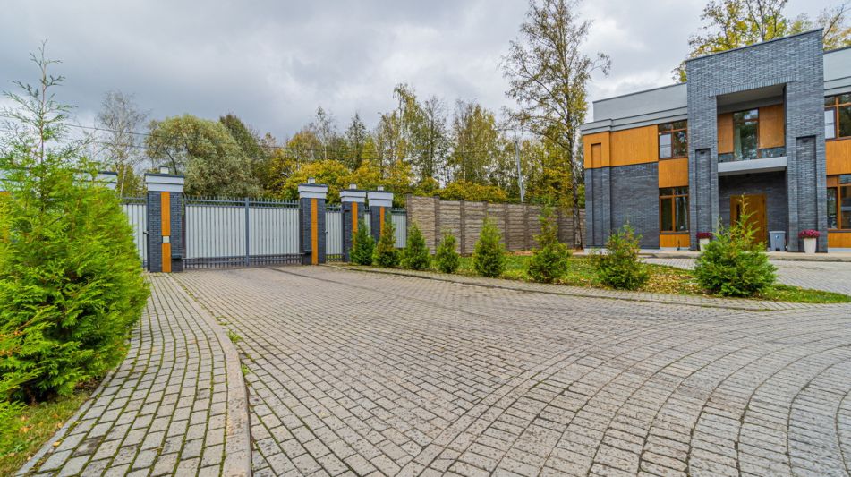 Дом без отделки в Новогорск-Пойнт