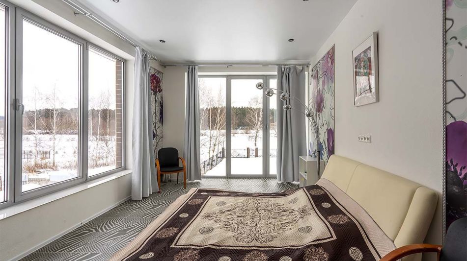 Дом у воды в Глухово