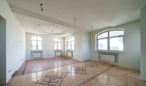 Просторный дом в КП Сорочаны