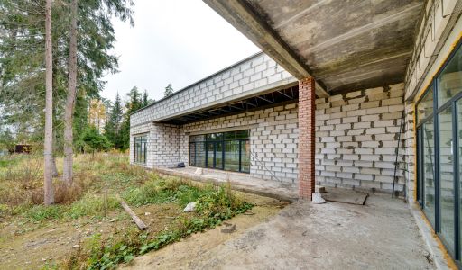 Дом без отделки в поселке Топаз