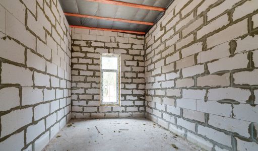 Дом без отделки в поселке Топаз