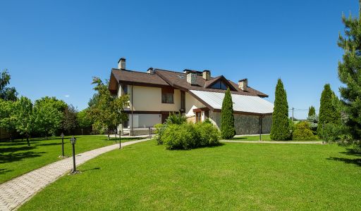 Дом в поселке Большая Черная