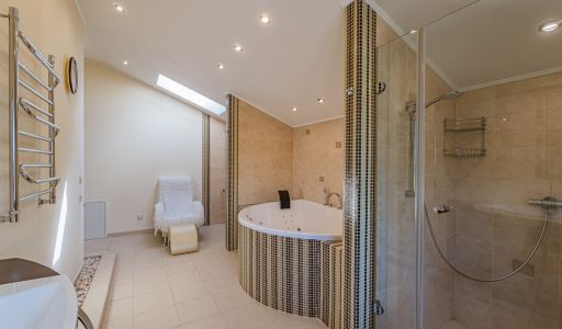 Дом у воды в КП Пестовская Гавань