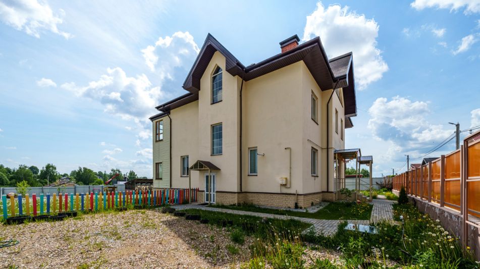 Просторный дом в КП Смартвилль