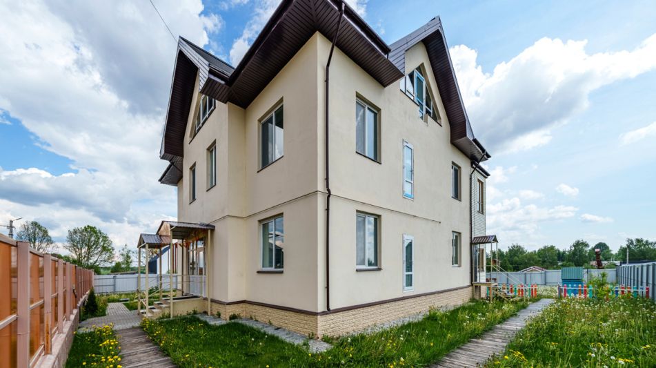 Просторный дом в КП Смартвилль