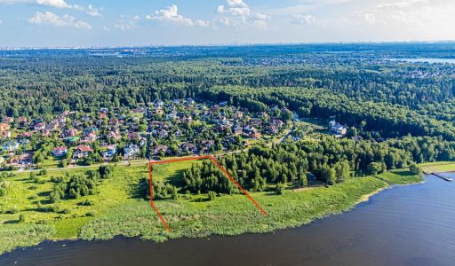 Участок в КП Пяловский