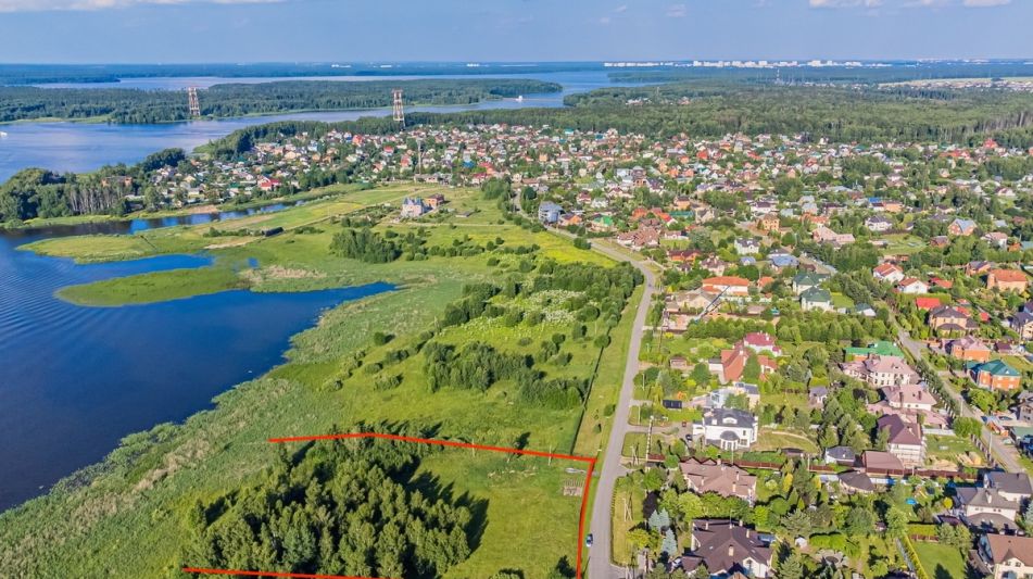 Участок в КП Пяловский