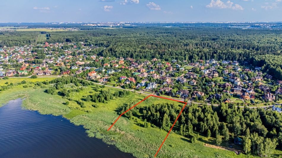 Участок в КП Пяловский