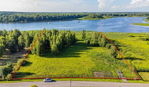 Участок в КП Пяловский