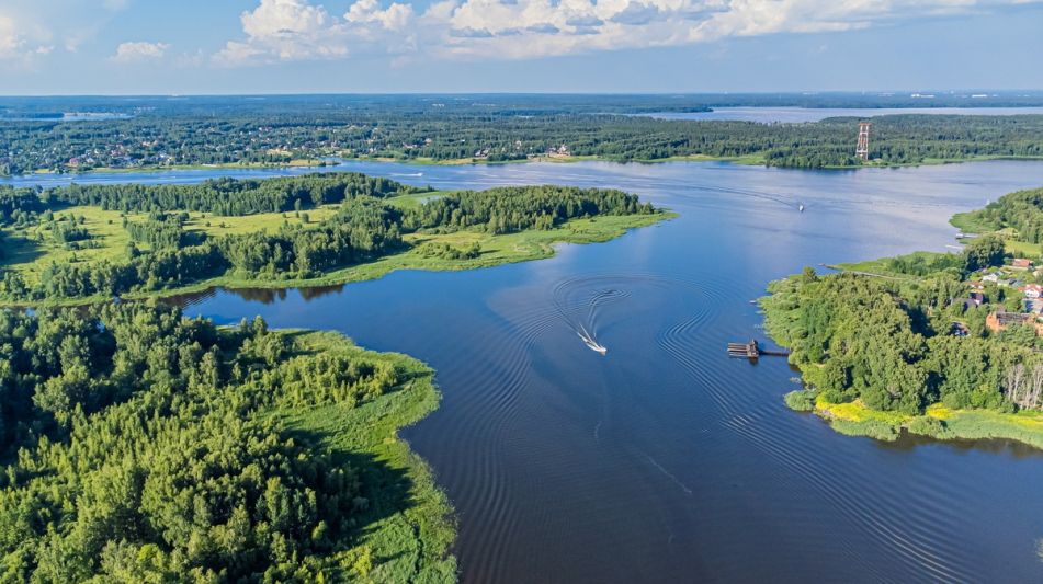 Участок в КП Пяловский
