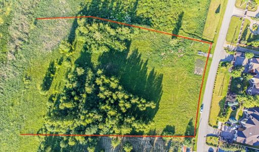 Участок в КП Пяловский