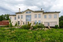 Усадьба в поселке Аврора