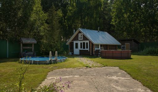 Дом на берегу Рыбинского водохранилища