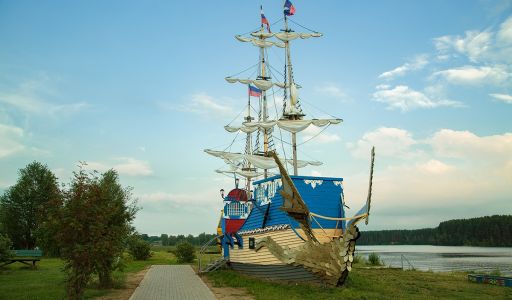 Дом на берегу Рыбинского водохранилища
