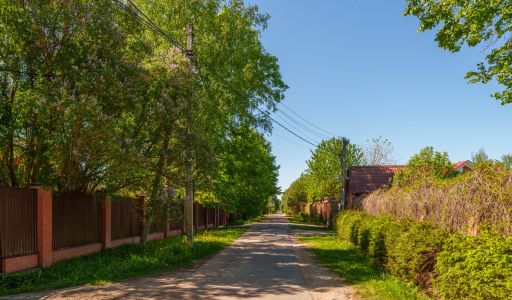 Участок на первой линии Истры