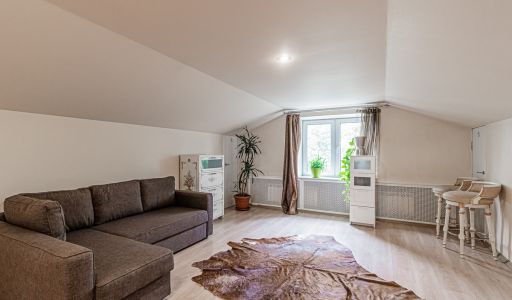 Дом в деревне Беляниново