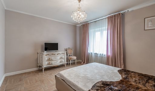 Дом в деревне Беляниново