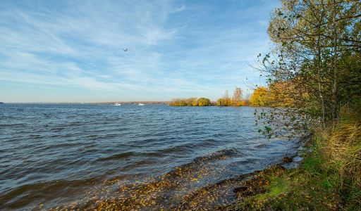 Участок рядом с водой в Витенево