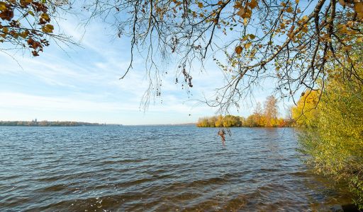 Участок рядом с водой в Витенево