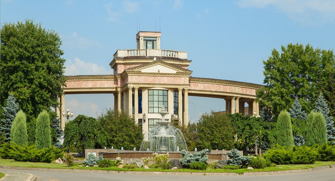 Ренессанс Парк