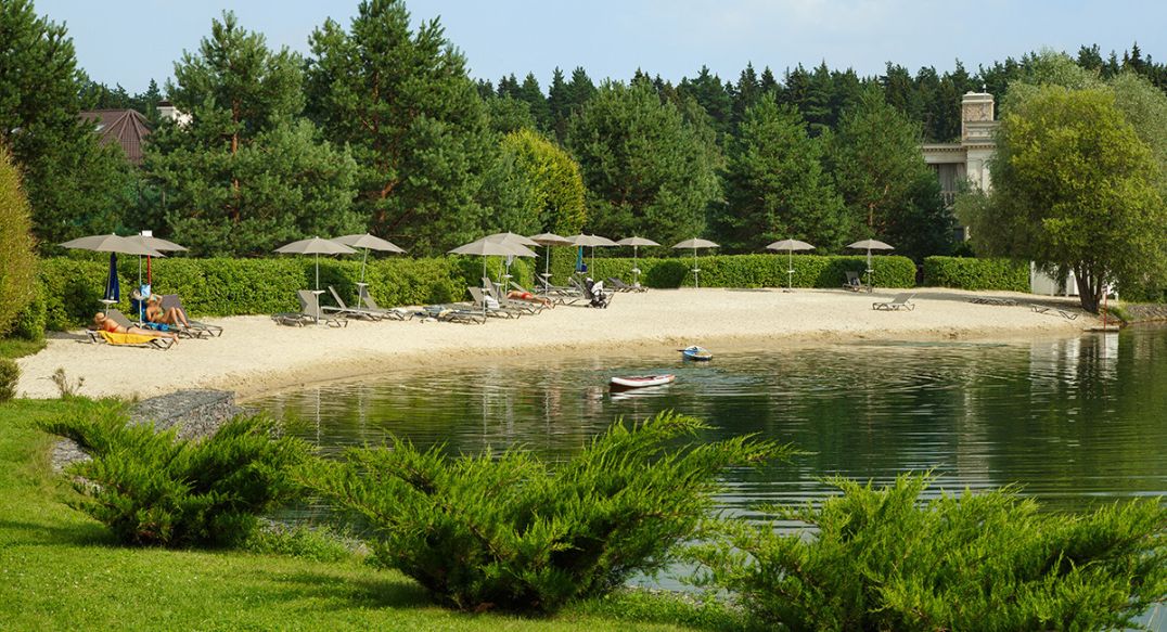 Ренессанс Парк