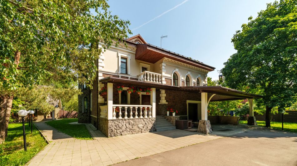 Дом у леса в КП Лазурь