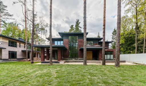 Дом у леса в Новогорске