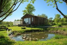 База отдыха на озере Селигер