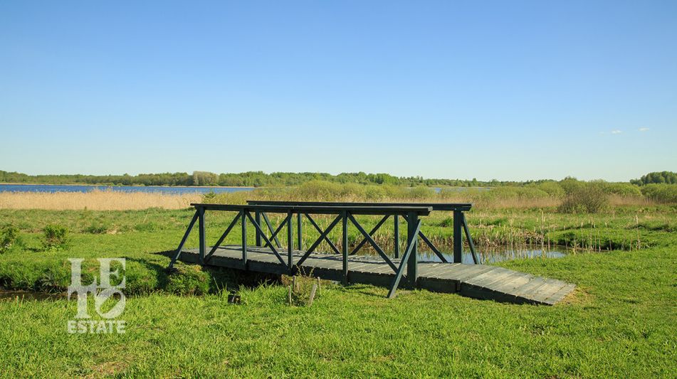 База отдыха на озере Селигер