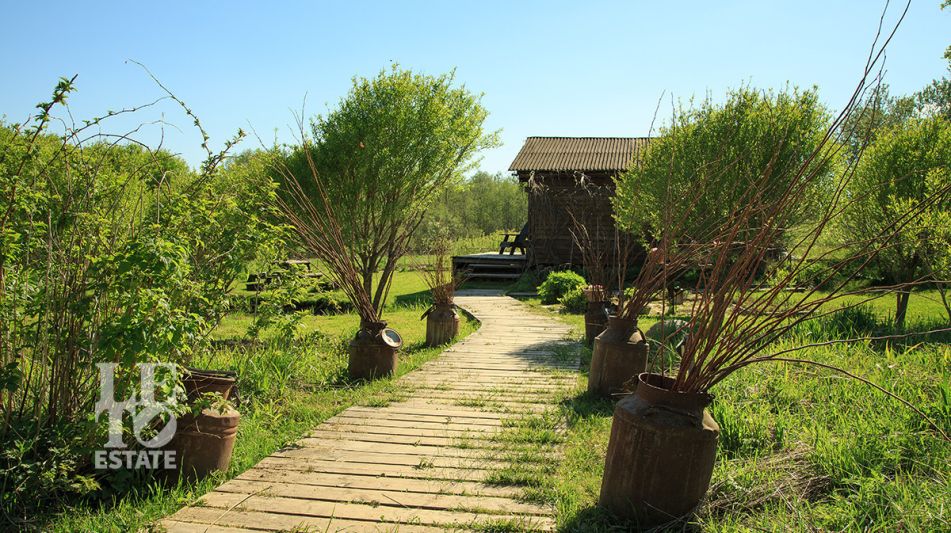 База отдыха на озере Селигер