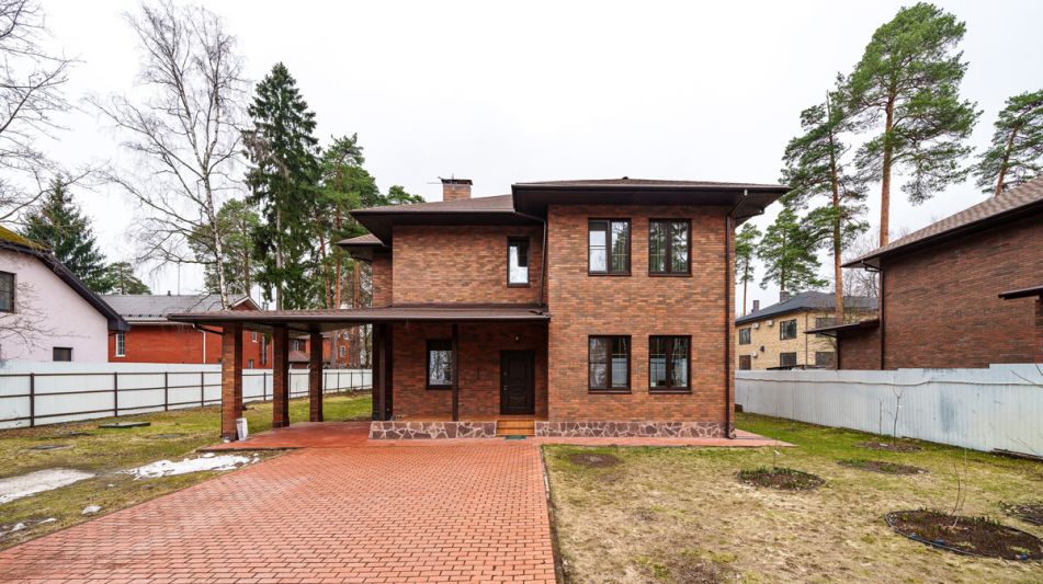 Просторный дом в Мамонтовке