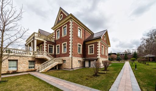 Особняк в Москве в КП Президент