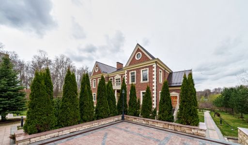 Особняк в Москве в КП Президент