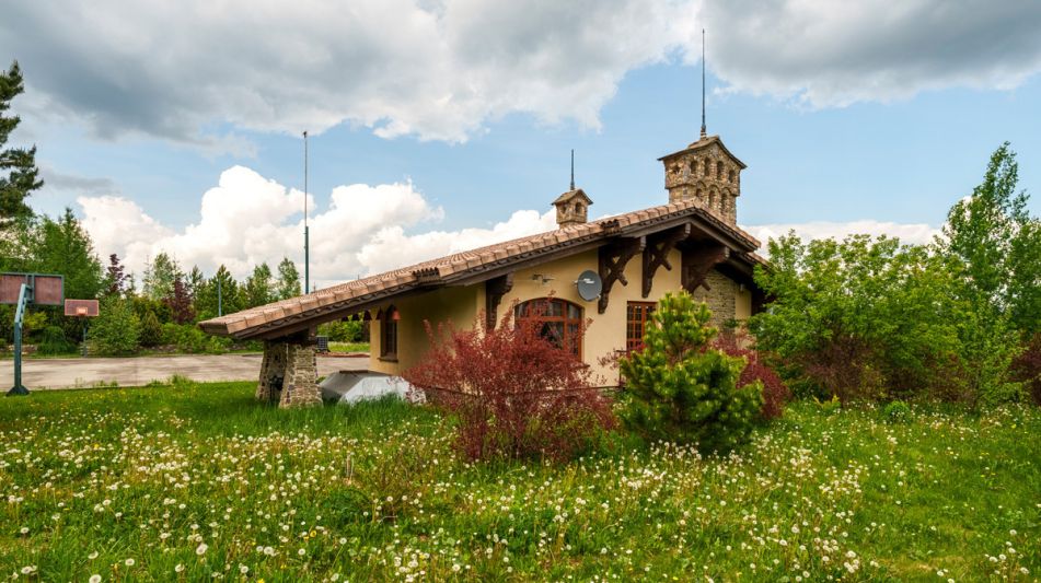 Резиденция в д. Нерощино