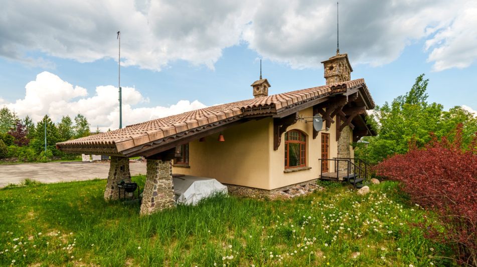 Резиденция в д. Нерощино