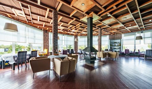 Резиденция на берегу Волги