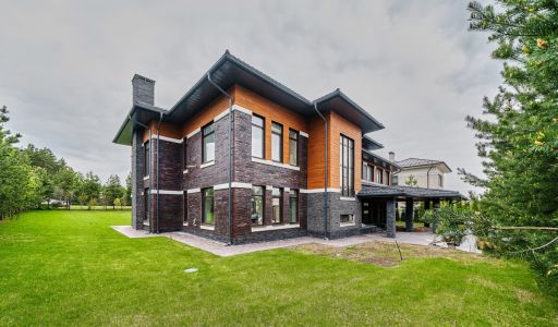 Дом под отделку в Ренессанс Парке